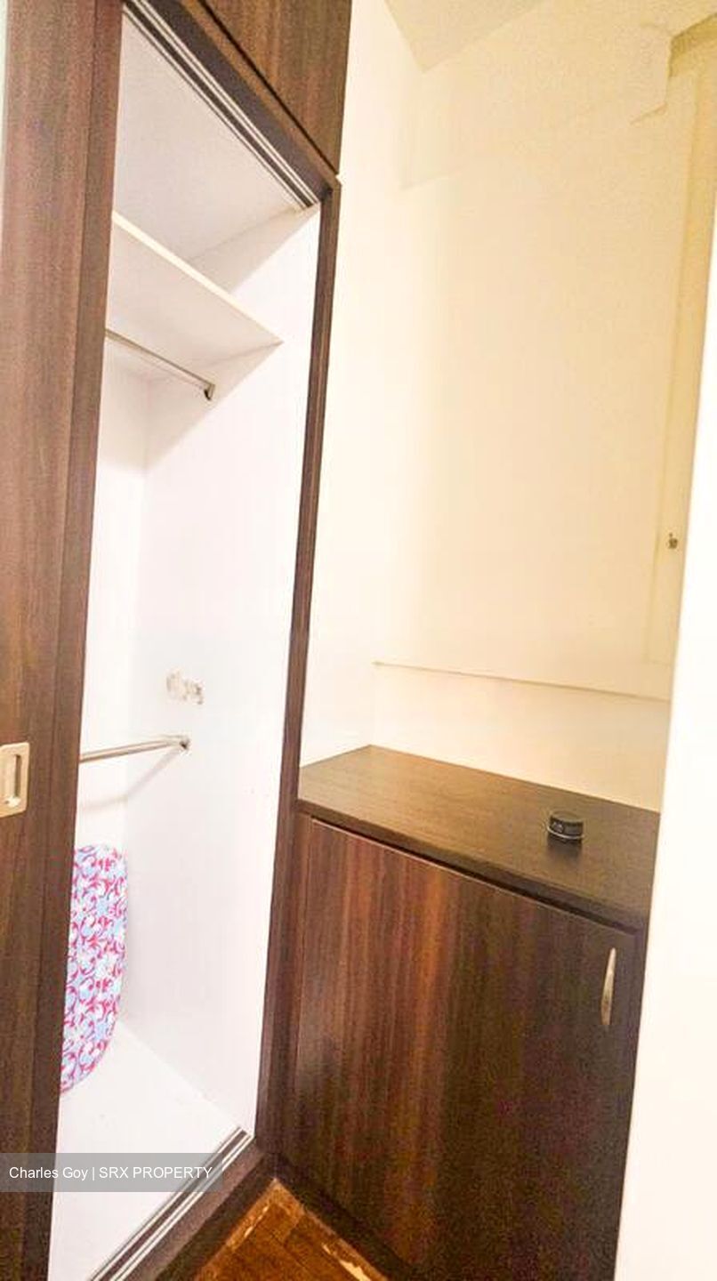 Lakepoint Condominium (D22), Condominium #462242581